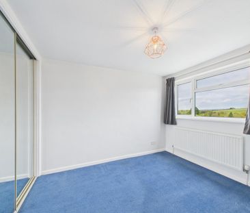 4 bedroom detached house to rent - Photo 4