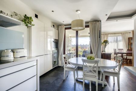 3 pokoje 106 m² | Mokotów | Garaż 106 m² - Zdjęcie 4