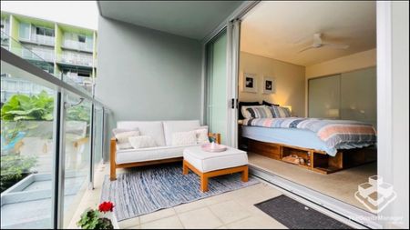 EXTRA LARGE PADDINGTON 2 BEDROOM 2 BATHROOM APARTMENT 1 CARPARK - JUST 2KM FROM THE CBD - Photo 4