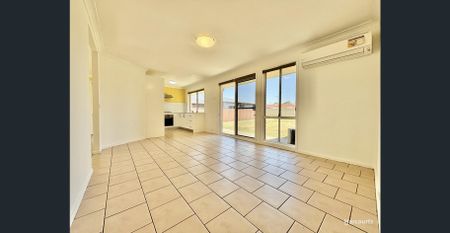 Fresh, Modern & Move-In Ready Home - Photo 5