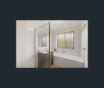 2 Rimfire Cres, Bracken Ridge, Qld 4017 - Photo 2