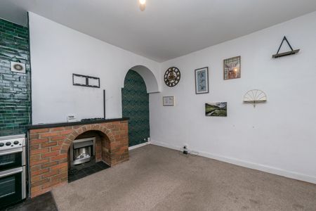 BRIDGE STREET MORLEY LEEDS LS27 0ER - Photo 4