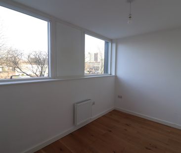 Regent House, Basildon - Photo 3