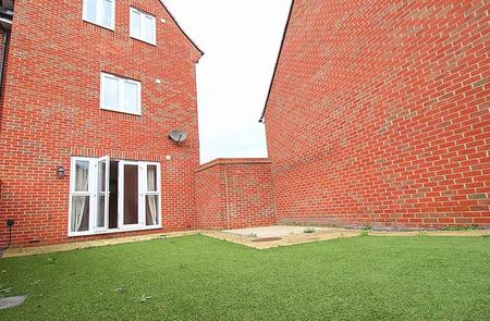 Horace Close, Shortstown, Bedford, MK42 - Photo 5