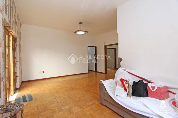 Casa com 3 quartos e 110m² para alugar em Auxiliadora, Porto Alegre. - Foto 1