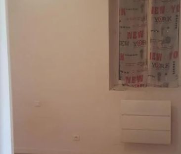 A LOUER T2 CENTRE VILLE - Photo 4