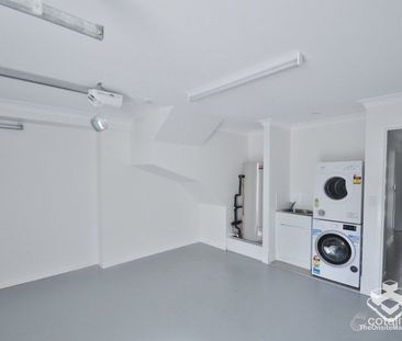 2-BEDS TOWNHOUSE IN SPRINGFIELD LAKES PRIME LOCATION! - Photo 6