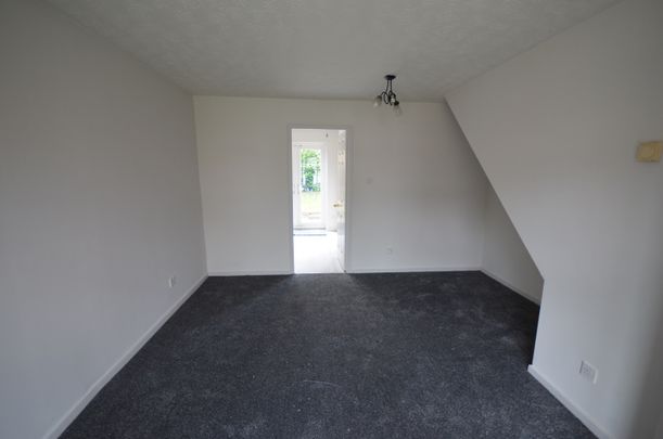 2 Bed Semi-Detached House, Ascot Gardens, LS10 - Photo 1