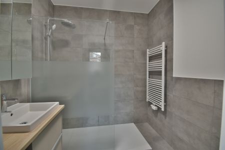 appartement te huur in Evere - Photo 4