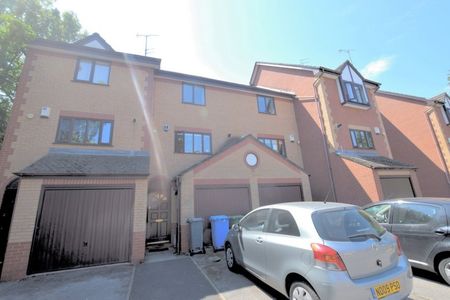 3 Bedroom Semi Detached Valuation - Photo 5