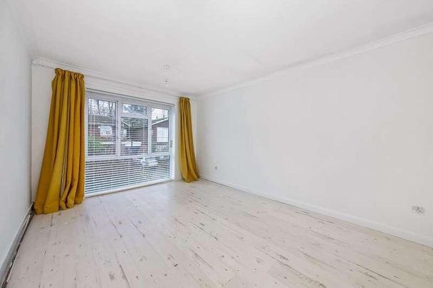 Bell Meadow, Dulwich Wood Avenue, London, SE19 - Photo 1