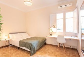 Carrer de Casanova, Barcelona, Catalonia 08011