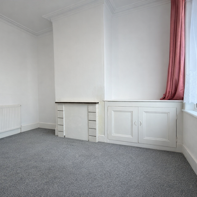4 bedroom terraced house to rent - Photo 1