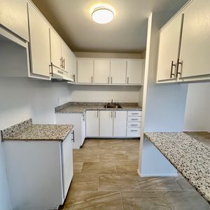 4 1/2 à Louer à Longueuil - Photo 2