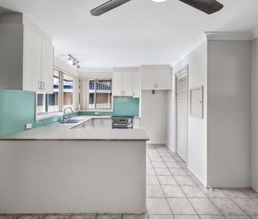 Spacious Family Home in a Quiet Cul-de-Sac - Photo 6