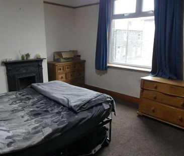 East Parade, Ilkley, LS29 - Photo 3