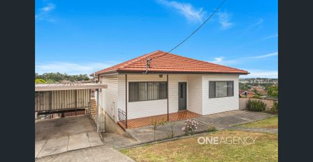 WELL-PRESENTED HOME WITH VERSATILE STUDIO AND BEAUTIFUL TIMBER FLOORS - Photo 2