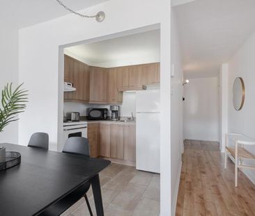 Loft entièrement meublé à louer Sainte-Foy / Sillery décembre 2025 - Photo 2