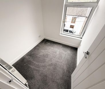 House - End Terrace For Rent Rhys Street, Tonypandy - Photo 1