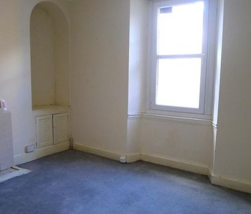 1 bedroom bedsit to rent - Photo 1