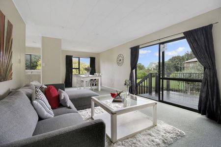 4-Bedroom Home with Huge Section - Photo 2