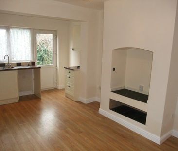 2 bedroom bungalow to rent - Photo 2