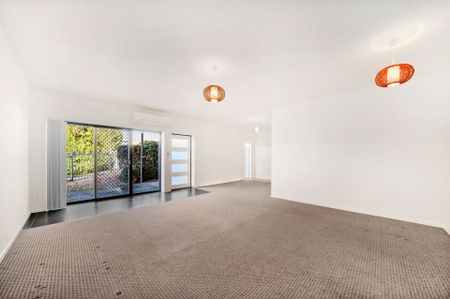 Private, Neat and Tidy Two Bedroom Unit - Photo 3