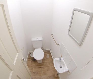 9 bedroom house to rent - Photo 1