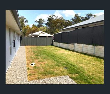 Spacious three-bedroom Duplex !!! - Photo 2