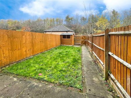 2 bedroom terraced house to rent - Photo 2