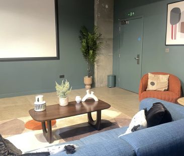 Silver Studio - Photo 1