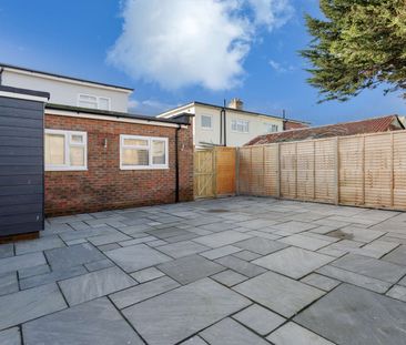 Beautiful new shared house in walking distance to QA Hospital Room 5 - Photo 3