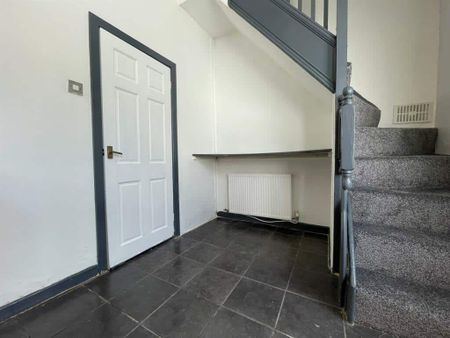 2 Bedroom Terrace House to Rent in Ashton - Photo 2