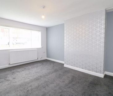 2 bedroom semi-detached house to rent - Photo 4