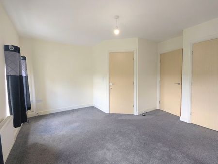 To Let – Kew House Drive, Scarisbrick – Three Bedroom Townhouse - Photo 2