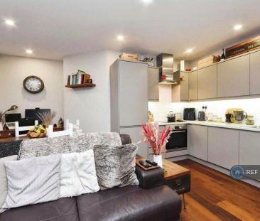 1 bedroom flat to rent - Photo 4