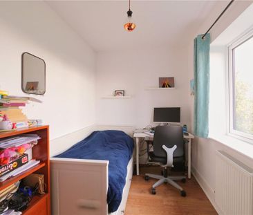 3 bedroom detached house to rent - Photo 3