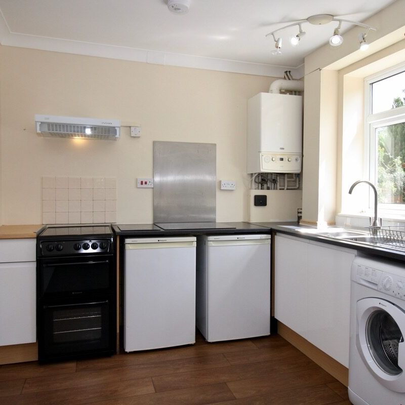 7 Bedroom Student property – Available 29/07/2025 - Photo 1