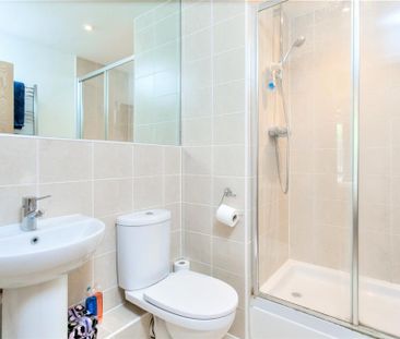 2 bedroom flat to rent - Photo 5