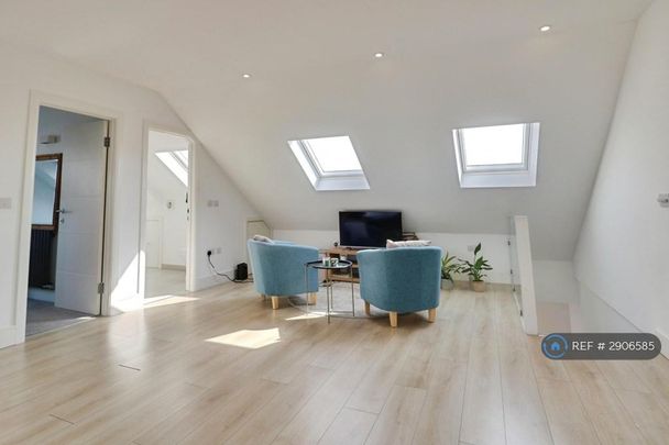 1 bedroom flat to rent - Photo 1