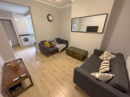 3 bedroom terraced house to rent - Photo 1