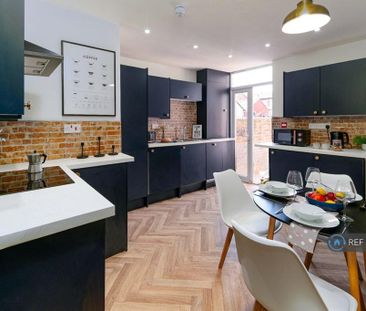 1 bedroom in a house share to rent - Photo 6