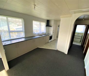 MANUREWA, 3 BEDROOMS - Photo 5