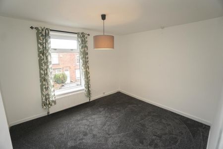 2 bedroom property to rent - Photo 2