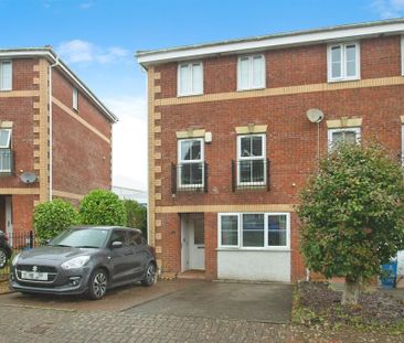 4 bedroom property to rent - Photo 2