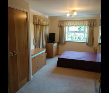 3 Bed Penthouse, Pennine Court, CR0 - Photo 5