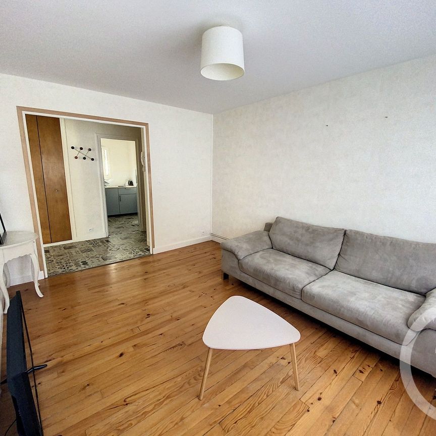 Location Appartement 3 pièces 52m² CHAMALIERES 63400 - Photo 1