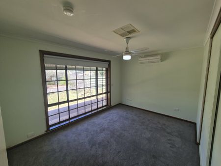 3 BEDROOM 1 BATHROOM AIRCONDITIONED HOME IN LARAPINTA - Photo 3