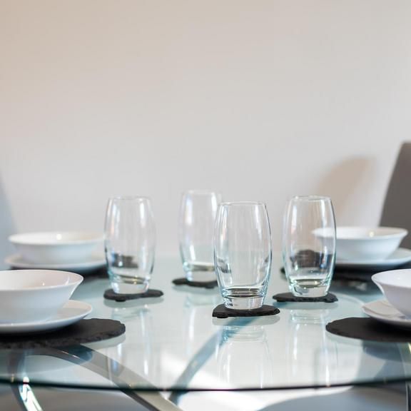 1 bedroom serviced apartment to rent - Photo 1