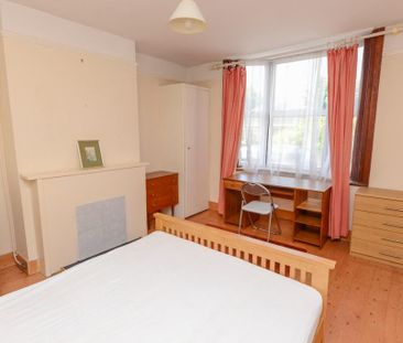 5 bedroom semi-detached house to rent - Photo 5